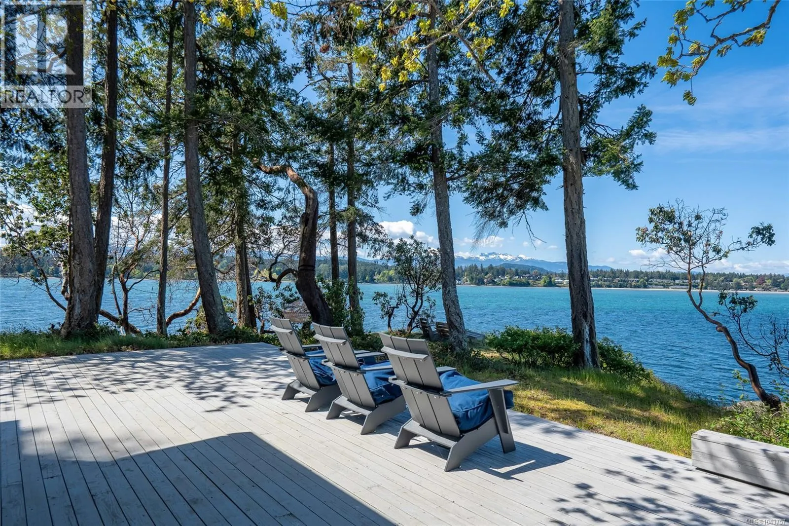 1341 Madrona Dr