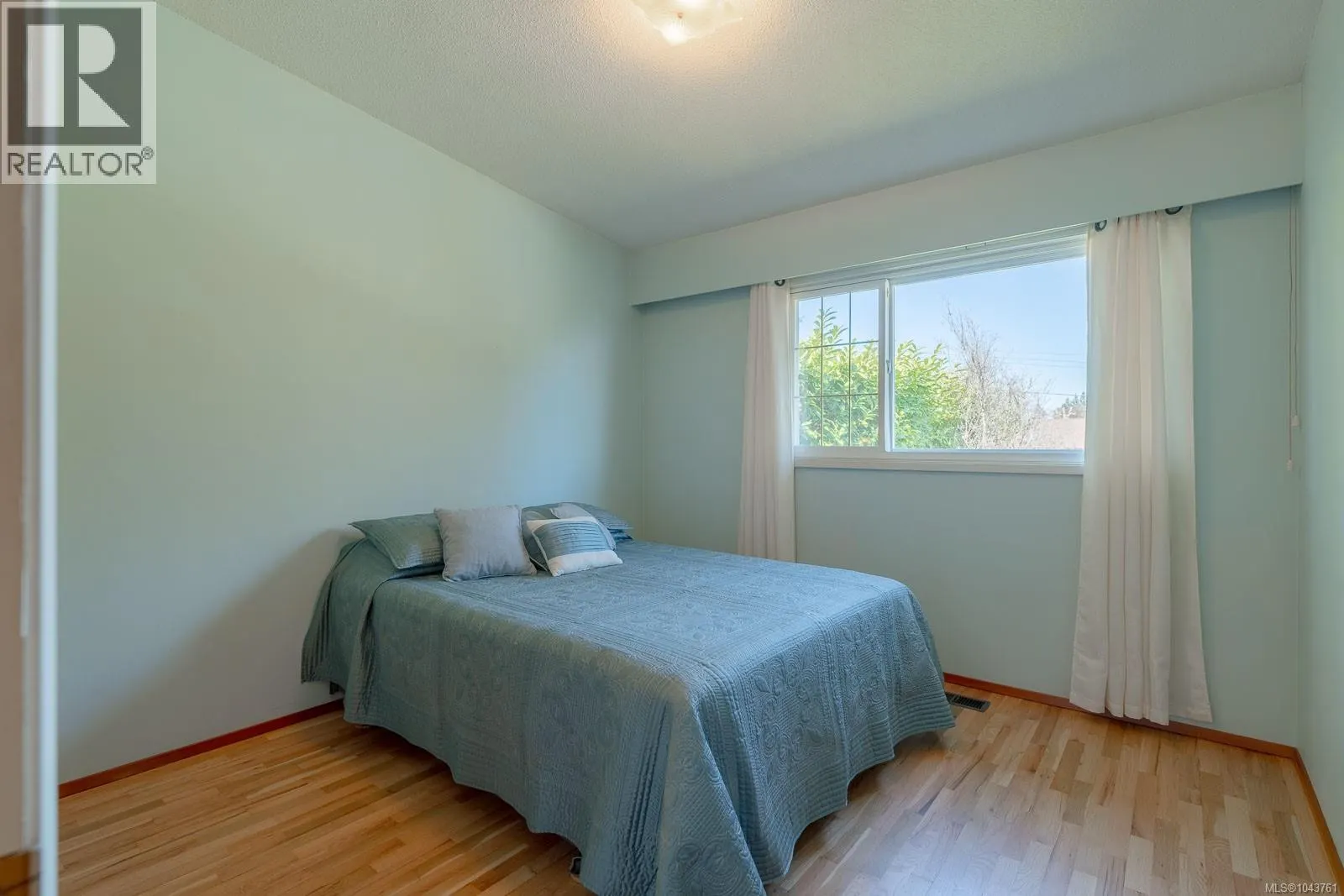 2419 Barbara Pl