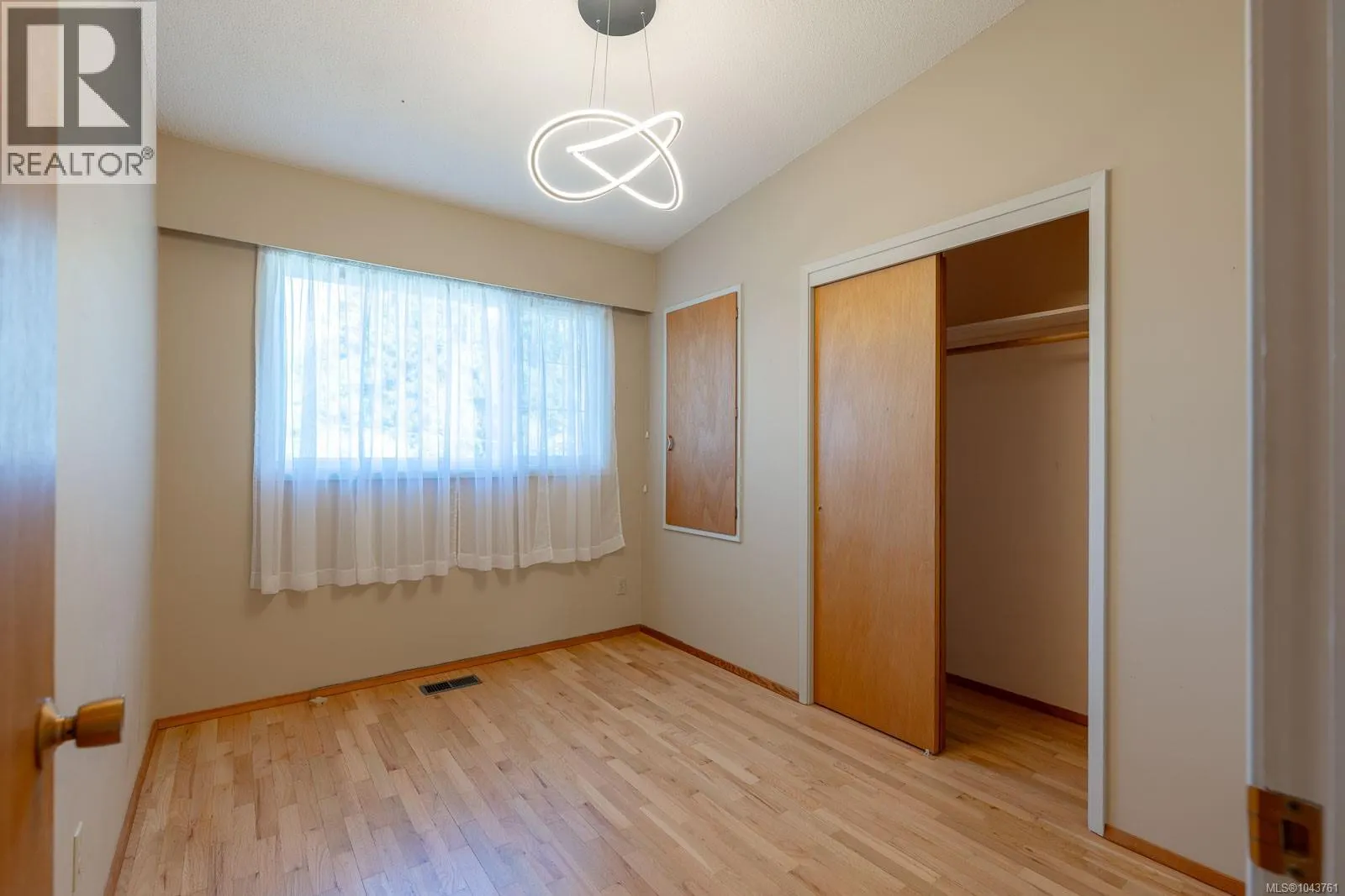 2419 Barbara Pl