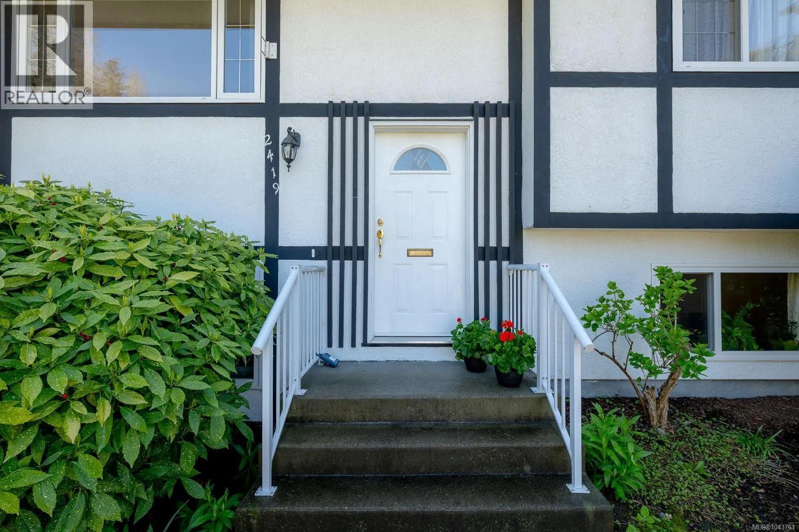2419 Barbara Pl