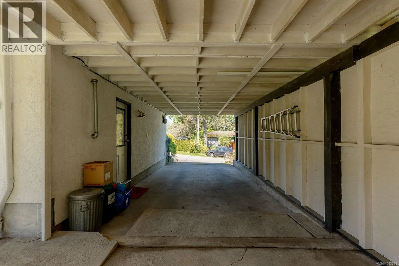 2419 Barbara Pl