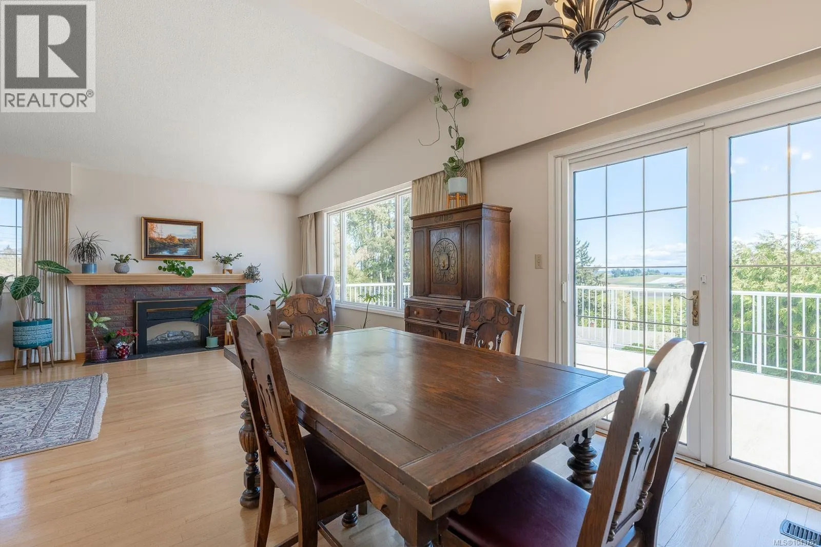 2419 Barbara Pl