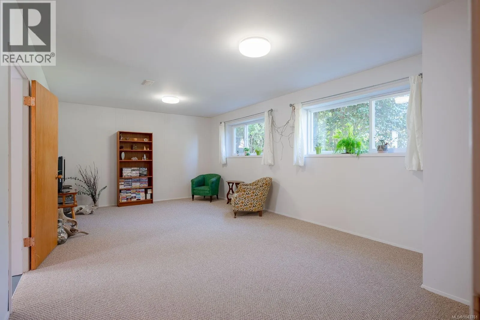 2419 Barbara Pl