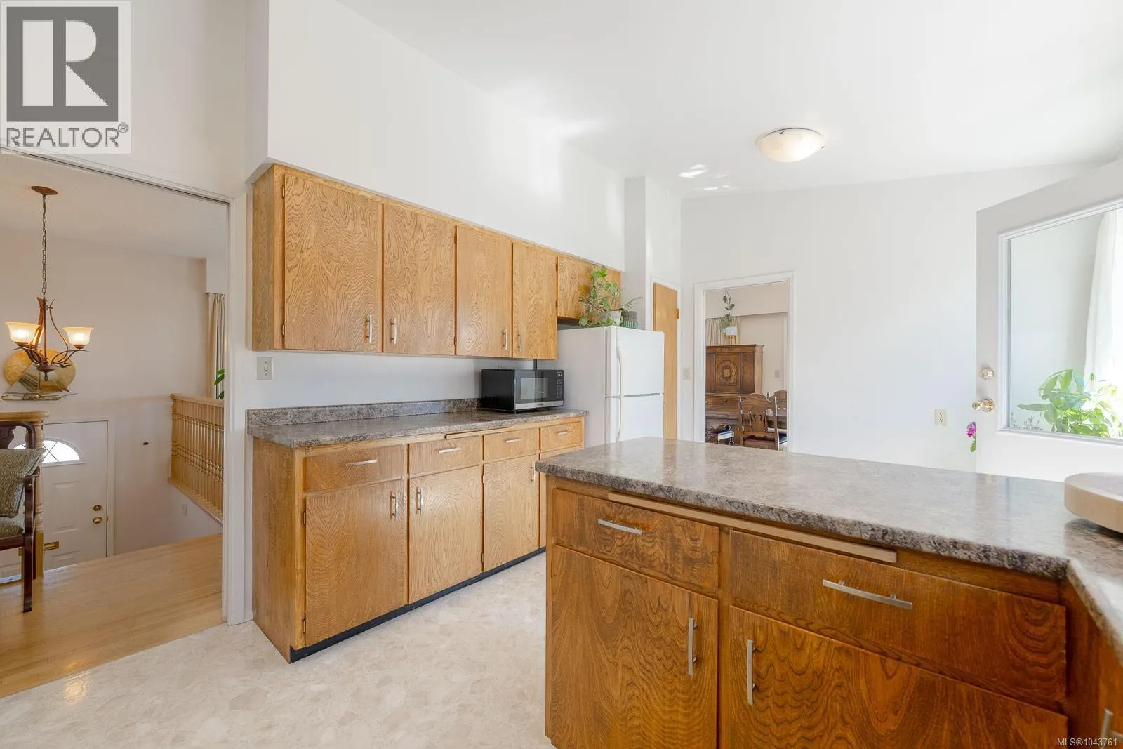 2419 Barbara Pl