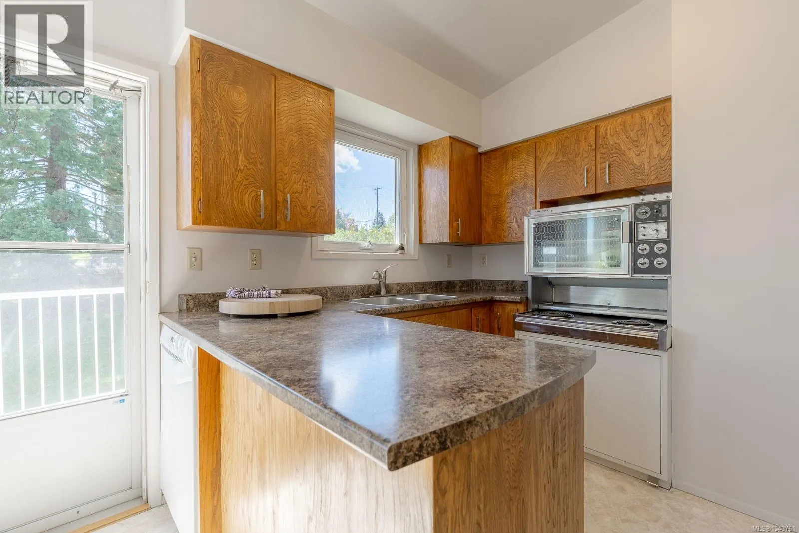 2419 Barbara Pl