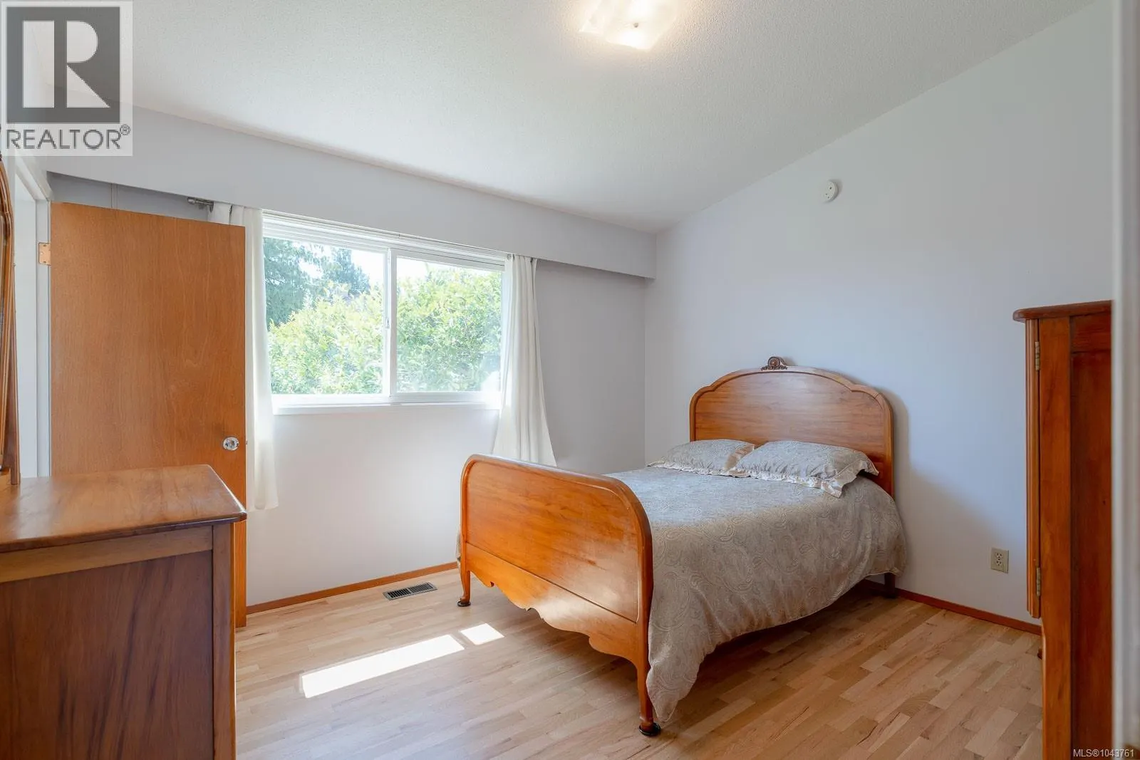 2419 Barbara Pl