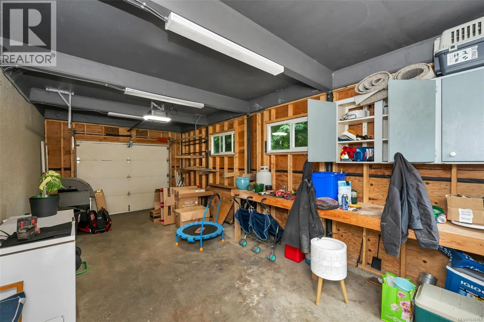 1080 Maple Bay Rd