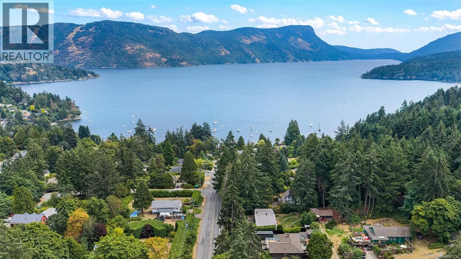 1080 Maple Bay Rd