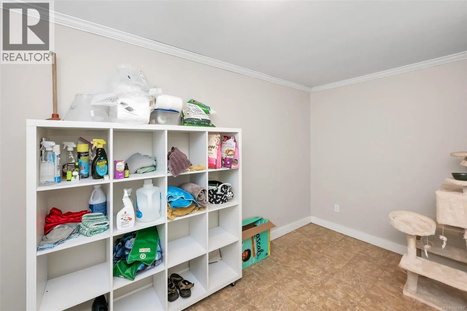 1080 Maple Bay Rd