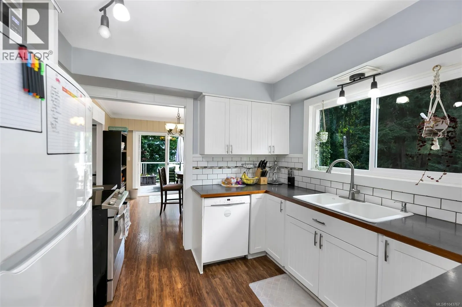1080 Maple Bay Rd