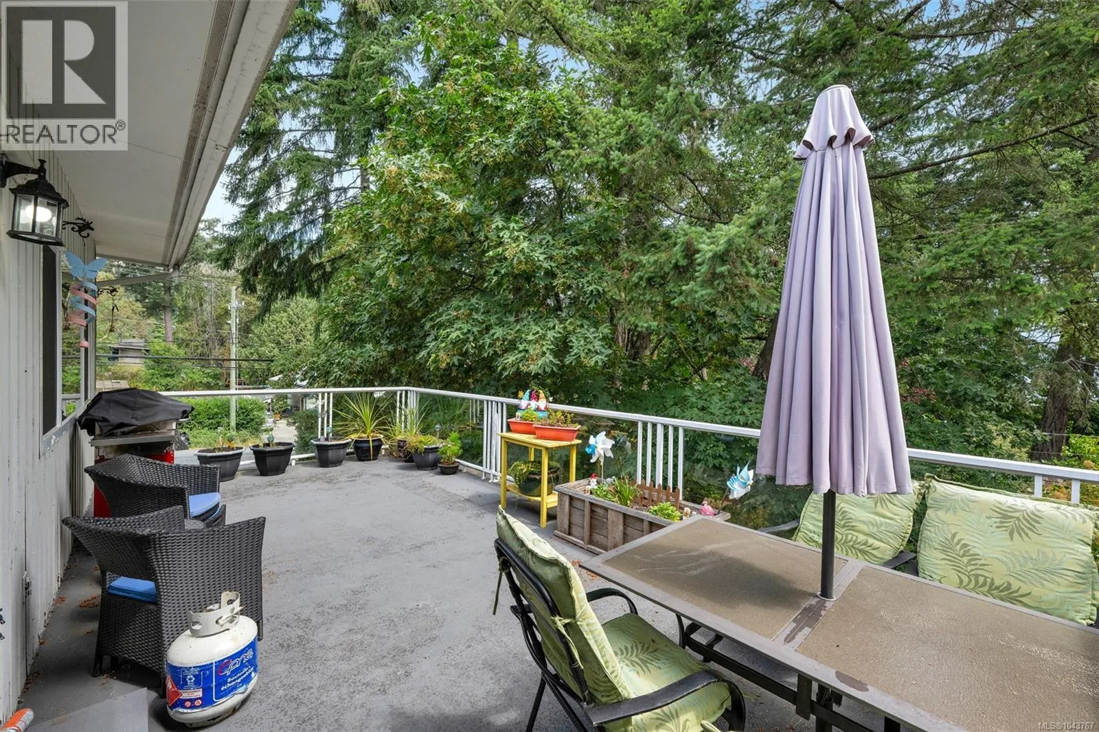 1080 Maple Bay Rd
