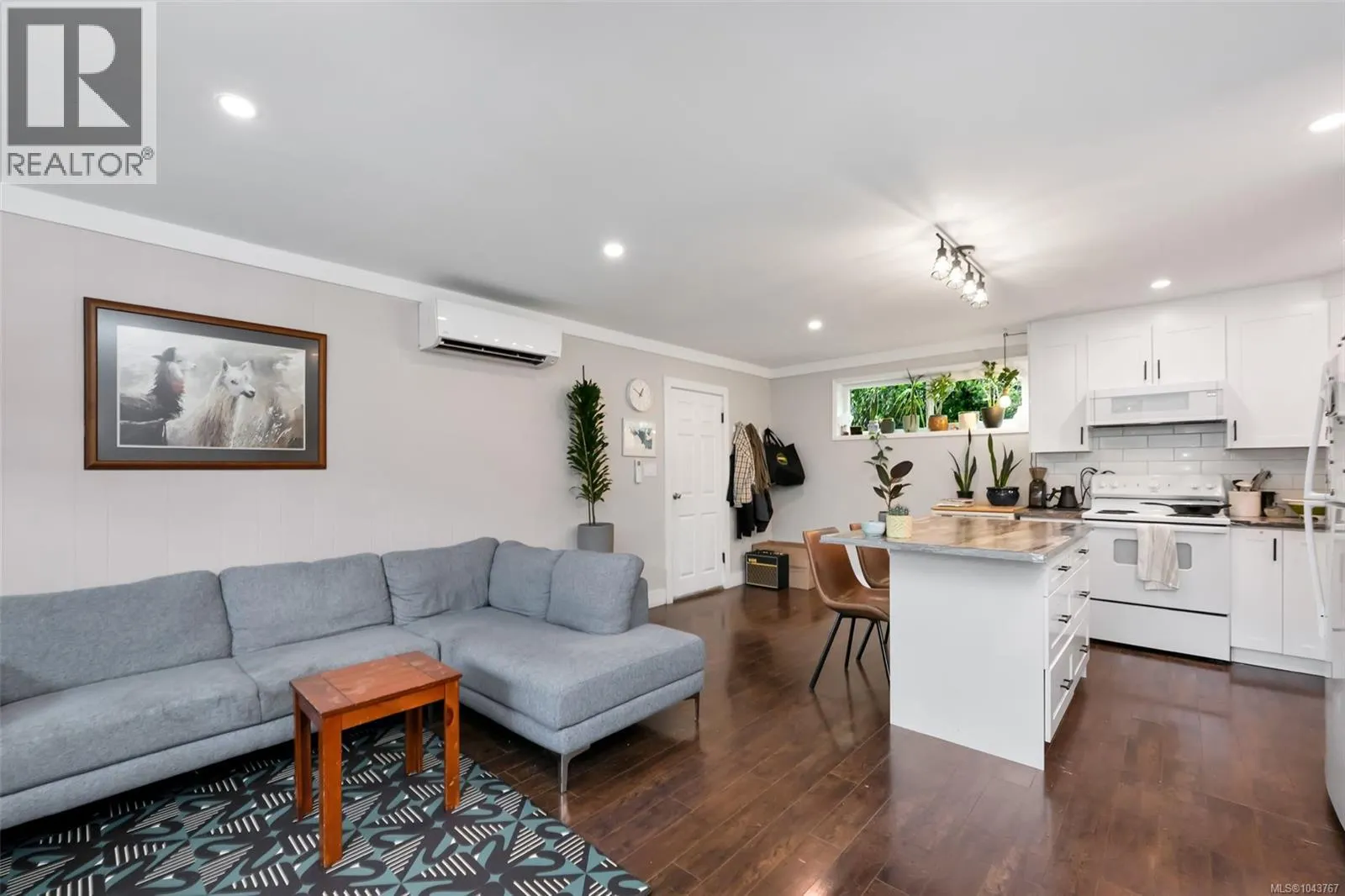 1080 Maple Bay Rd