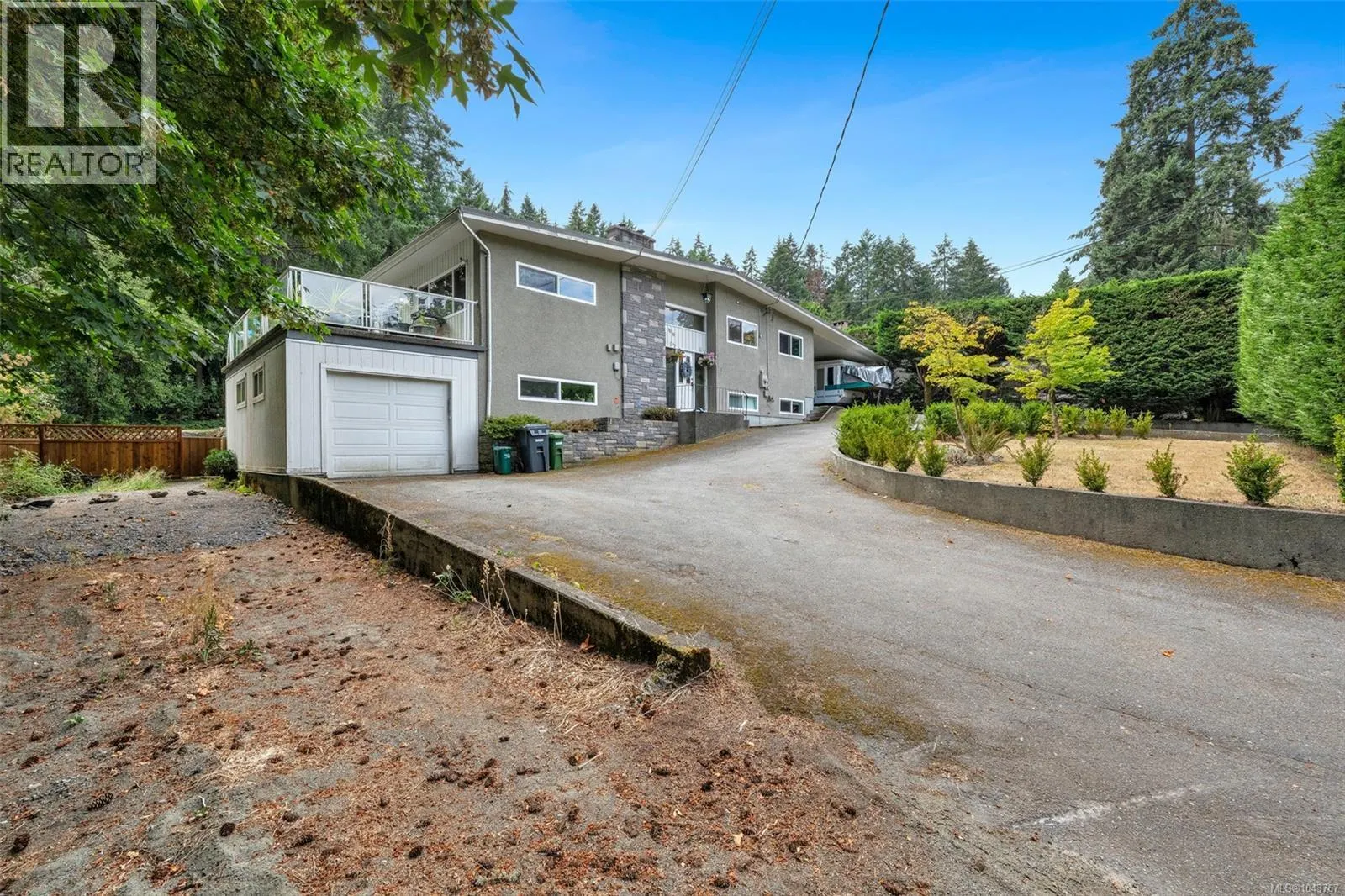 1080 Maple Bay Rd