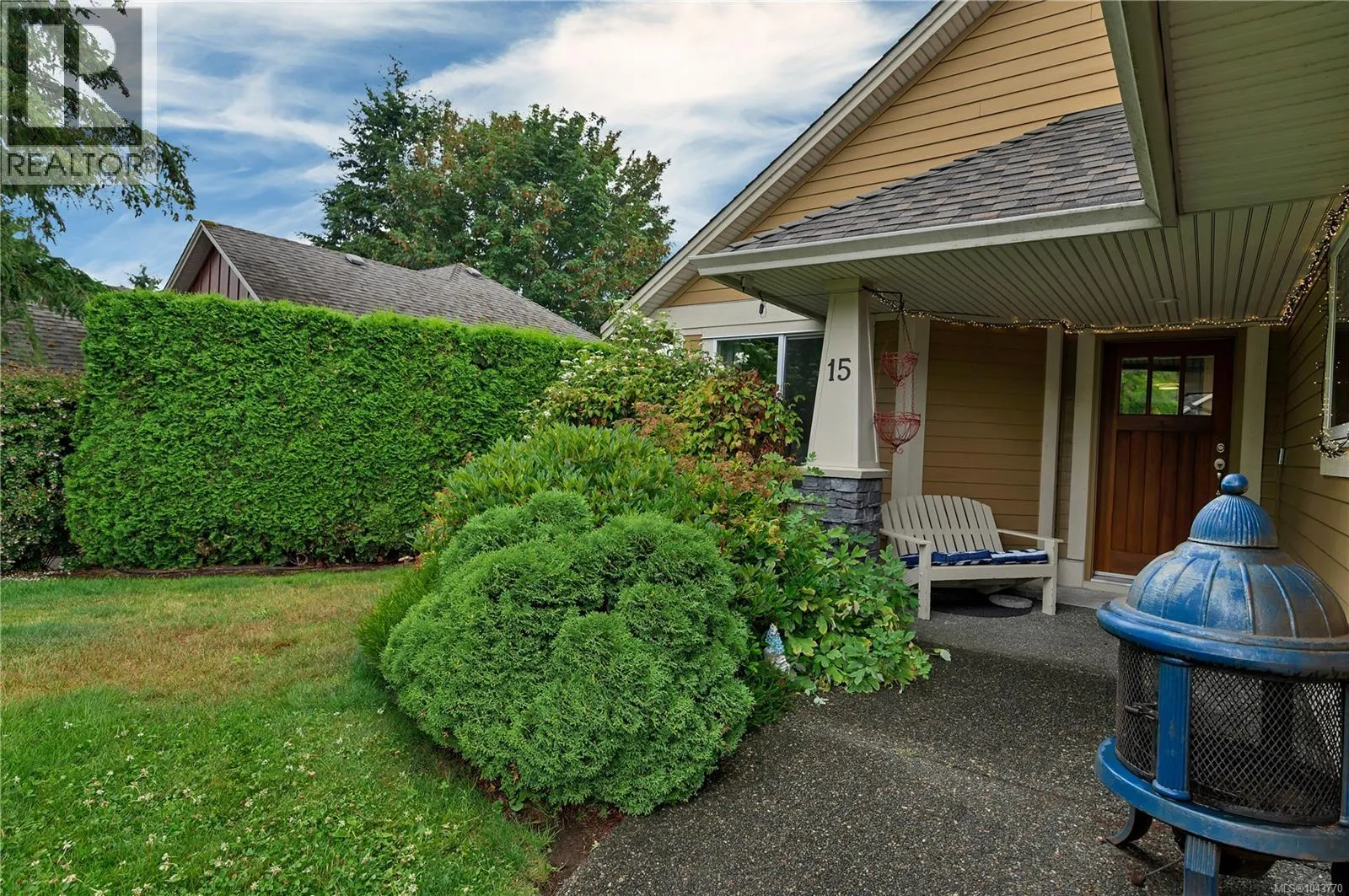 15 769 Merecroft Rd