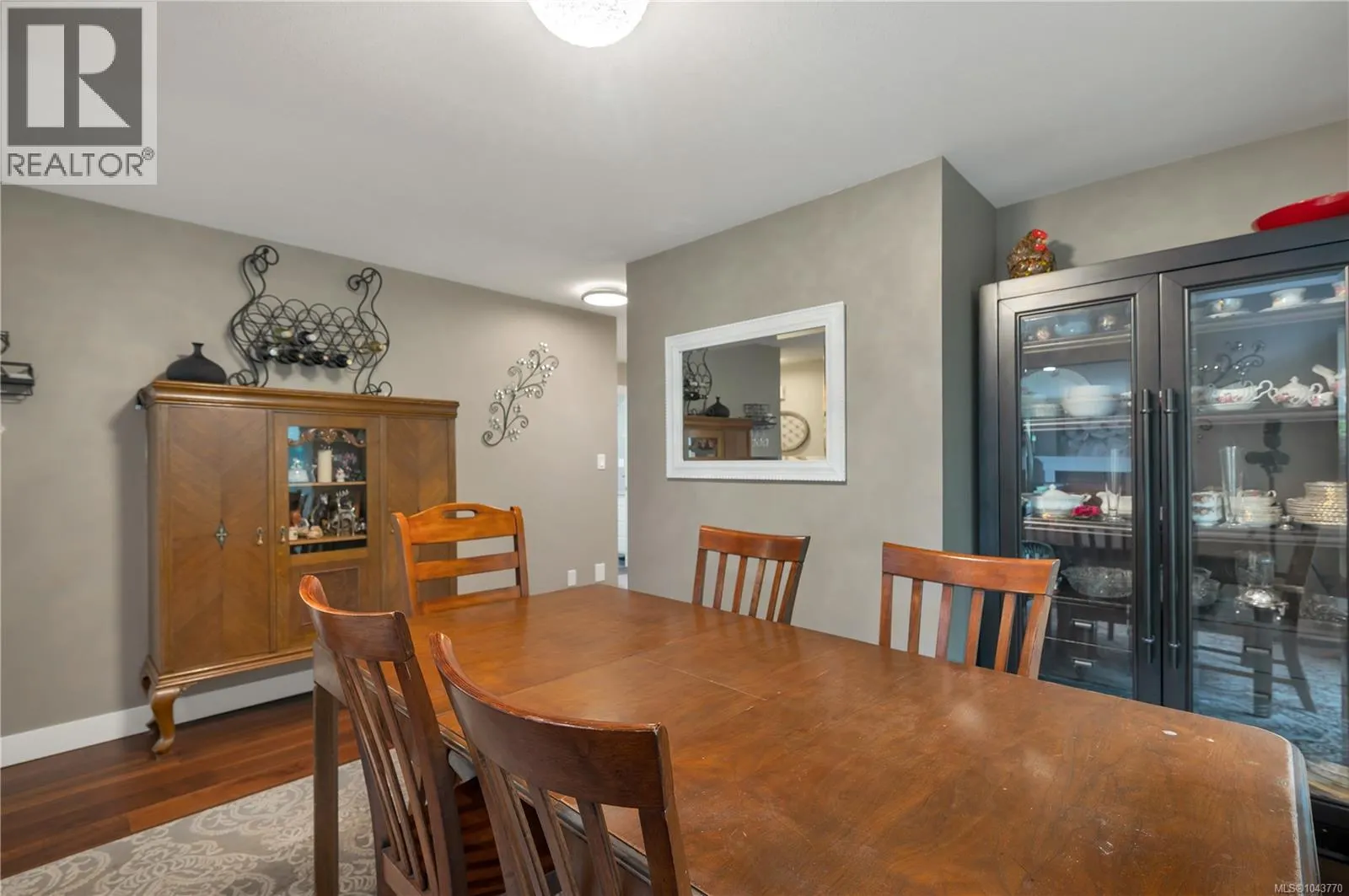 15 769 Merecroft Rd