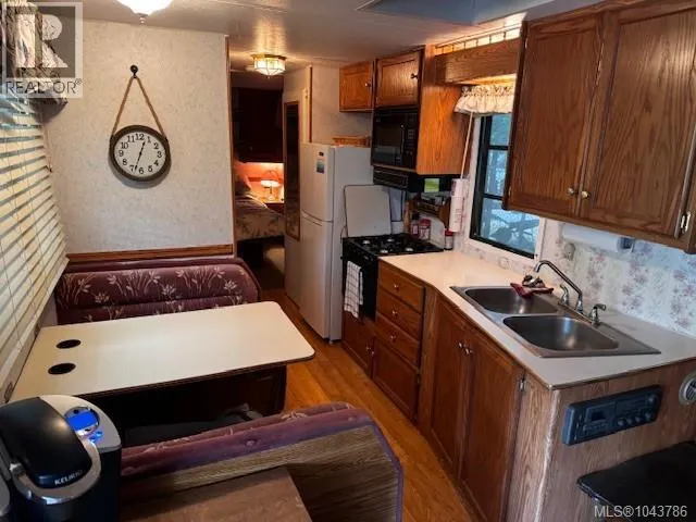 D4 2650 Turnbull Rd