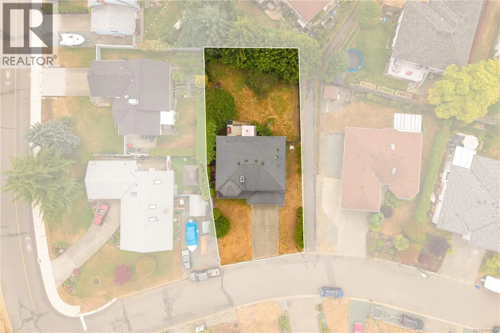 844 Therres Cres