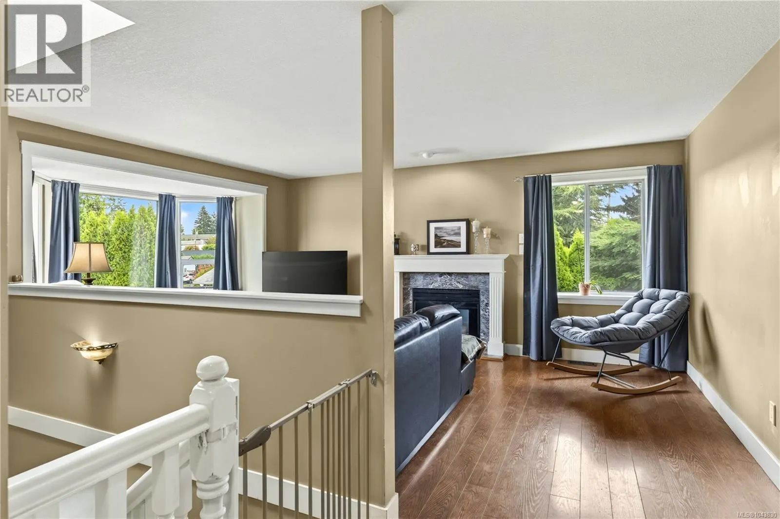 844 Therres Cres