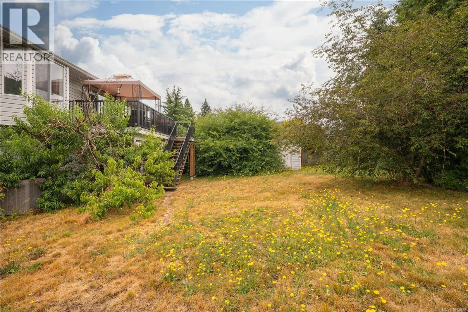 844 Therres Cres