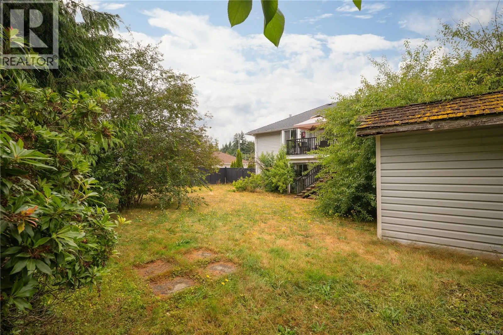 844 Therres Cres