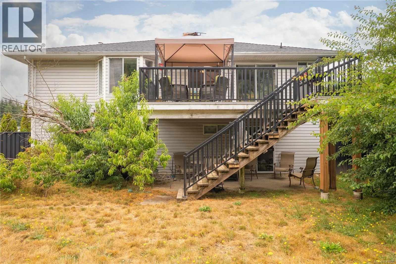 844 Therres Cres