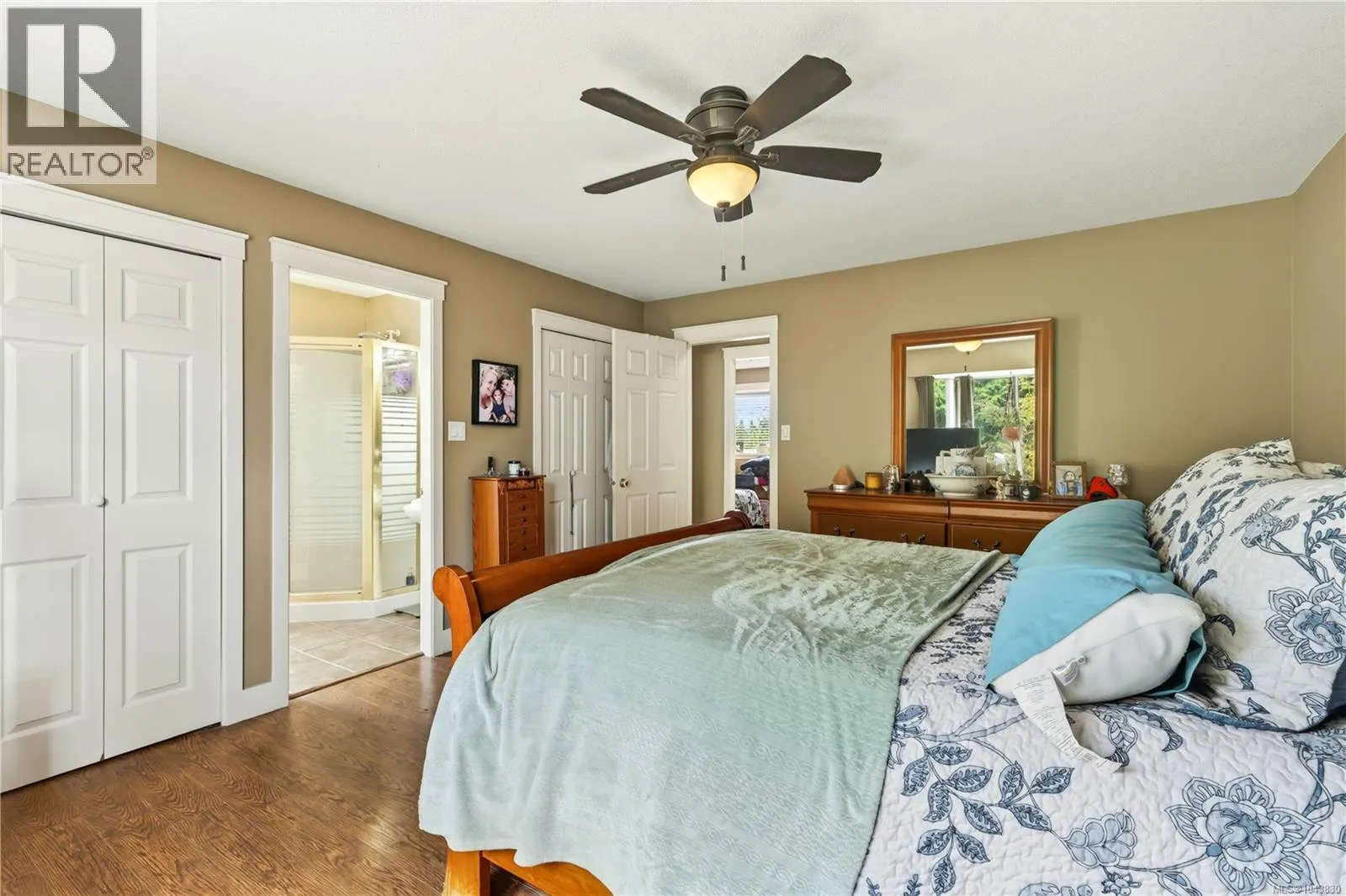 844 Therres Cres