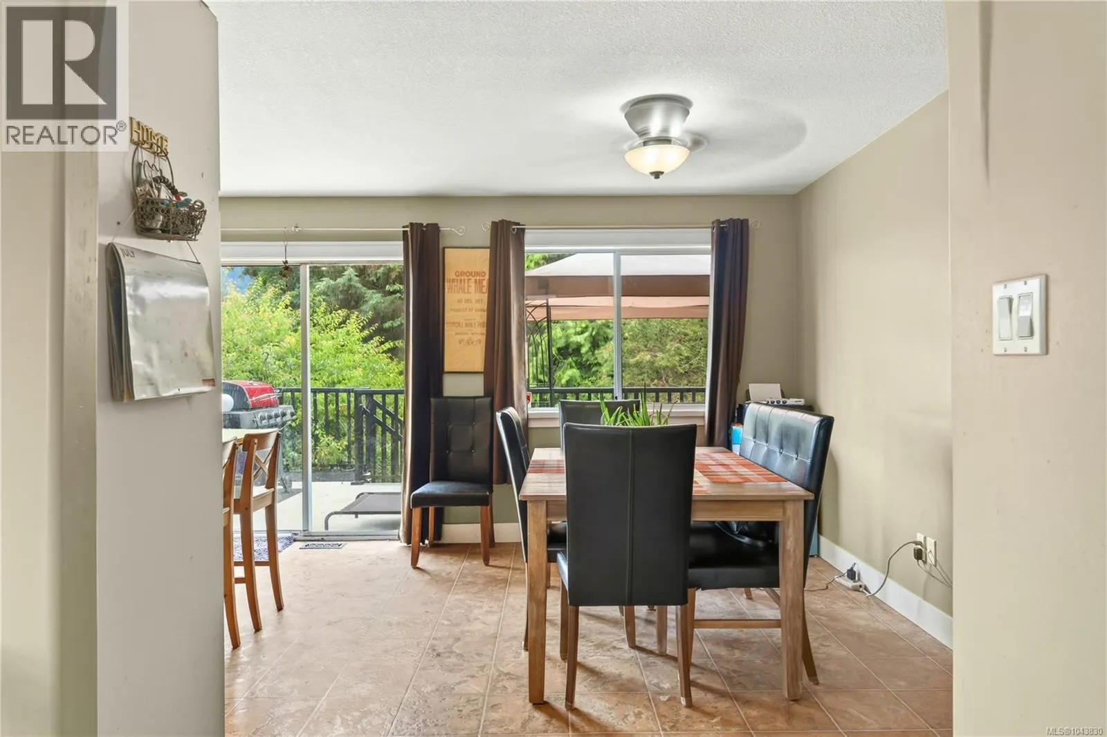 844 Therres Cres