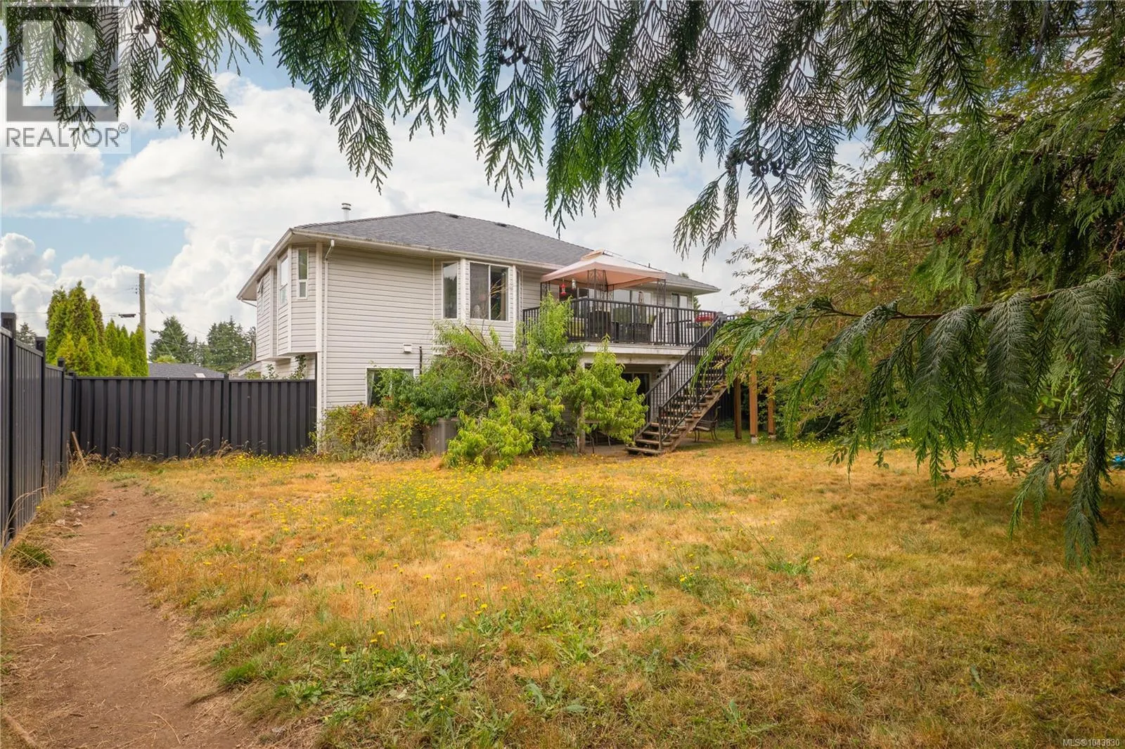 844 Therres Cres