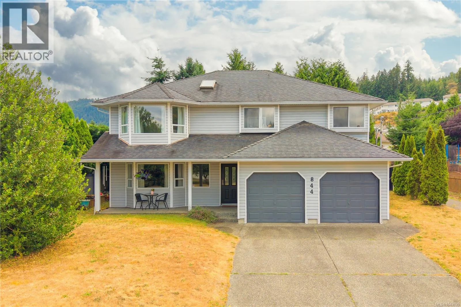 844 Therres Cres