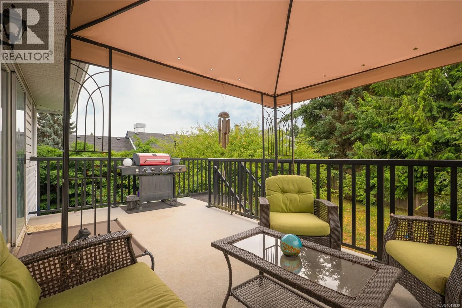 844 Therres Cres