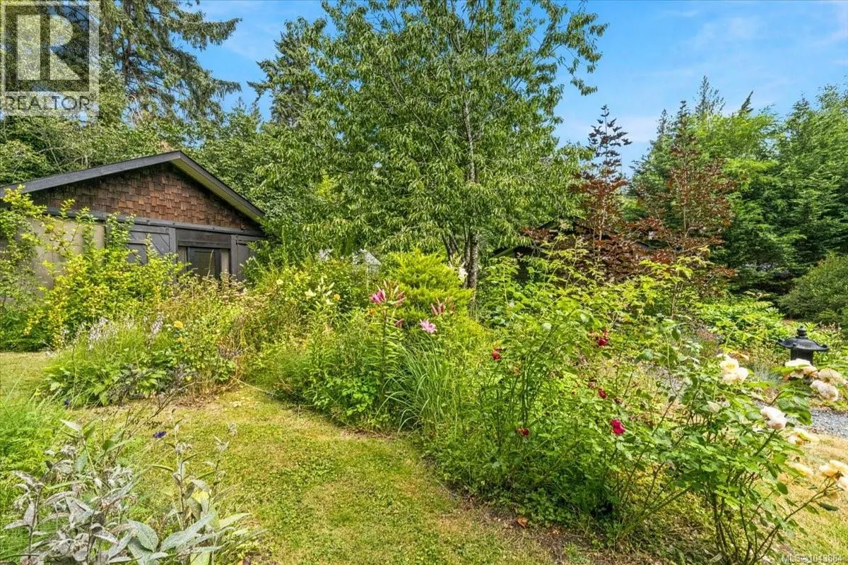 381 Dunsmuir Rd