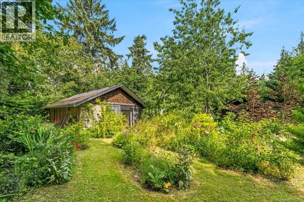 381 Dunsmuir Rd