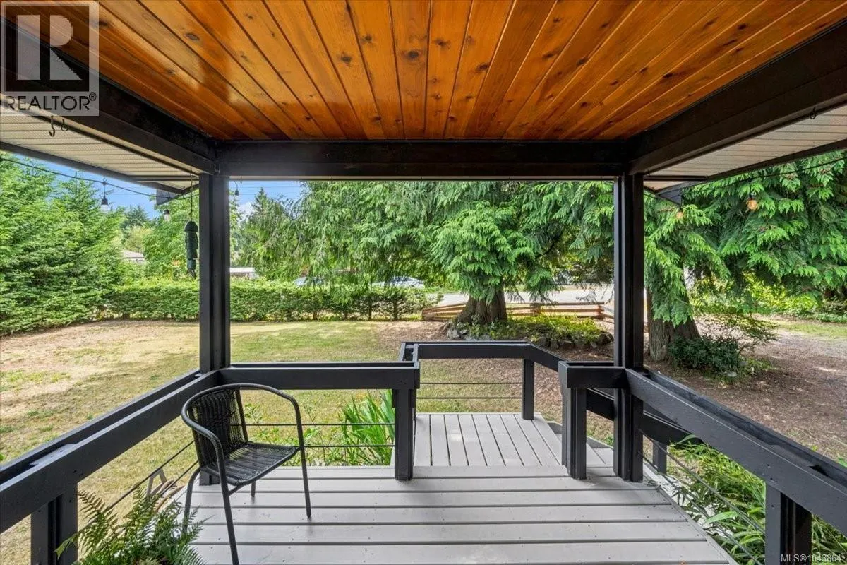 381 Dunsmuir Rd