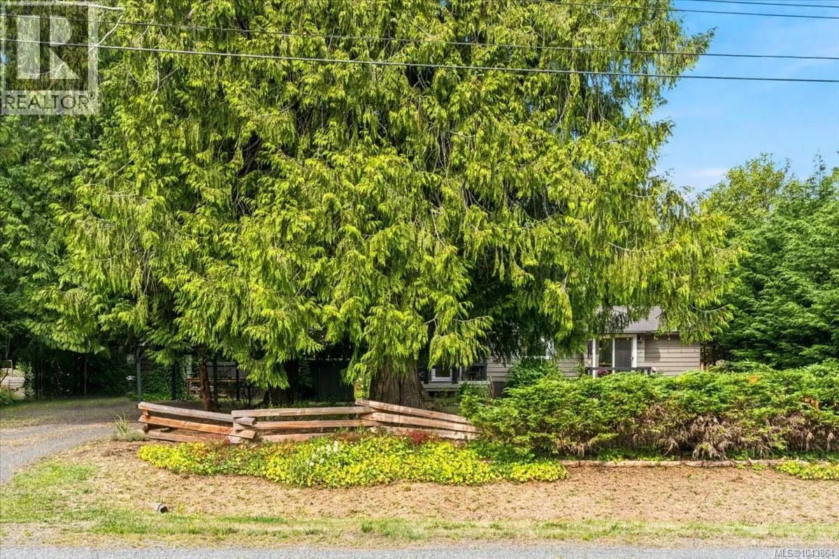 381 Dunsmuir Rd