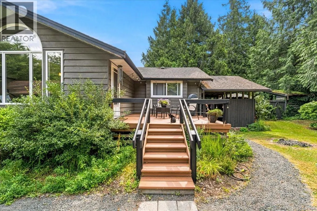 381 Dunsmuir Rd