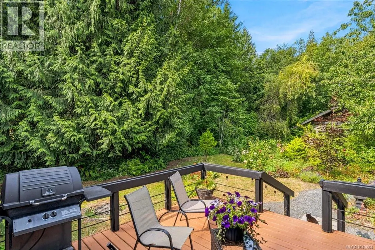 381 Dunsmuir Rd