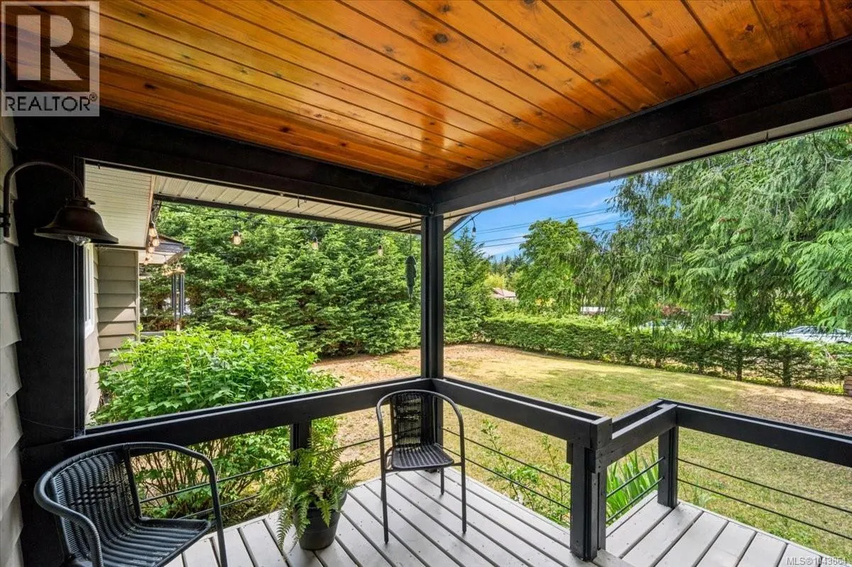 381 Dunsmuir Rd