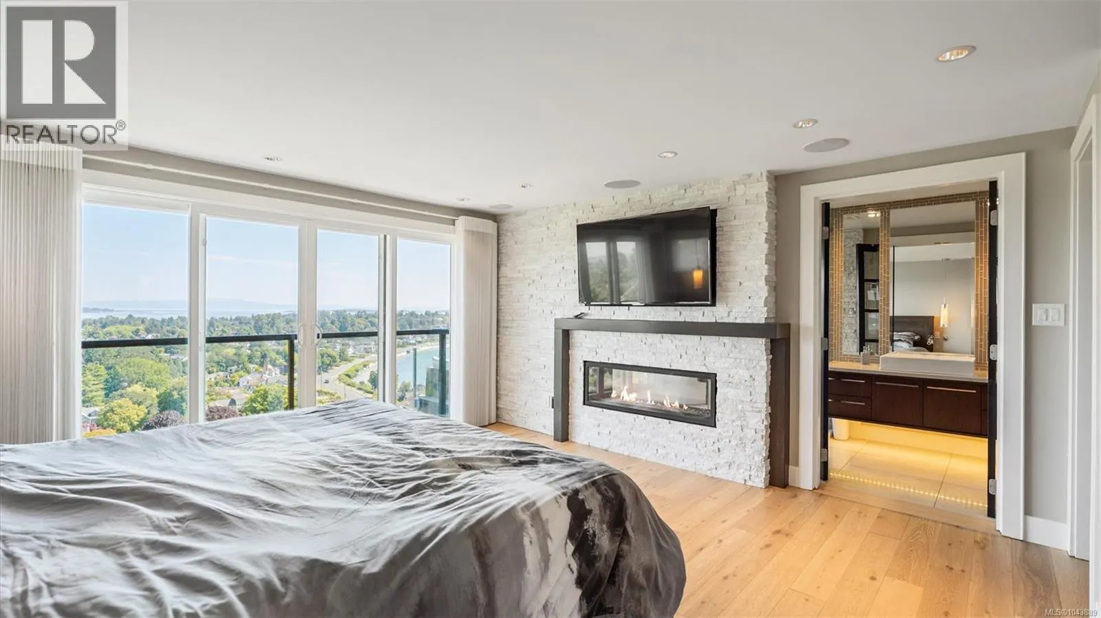 141 Denison Rd