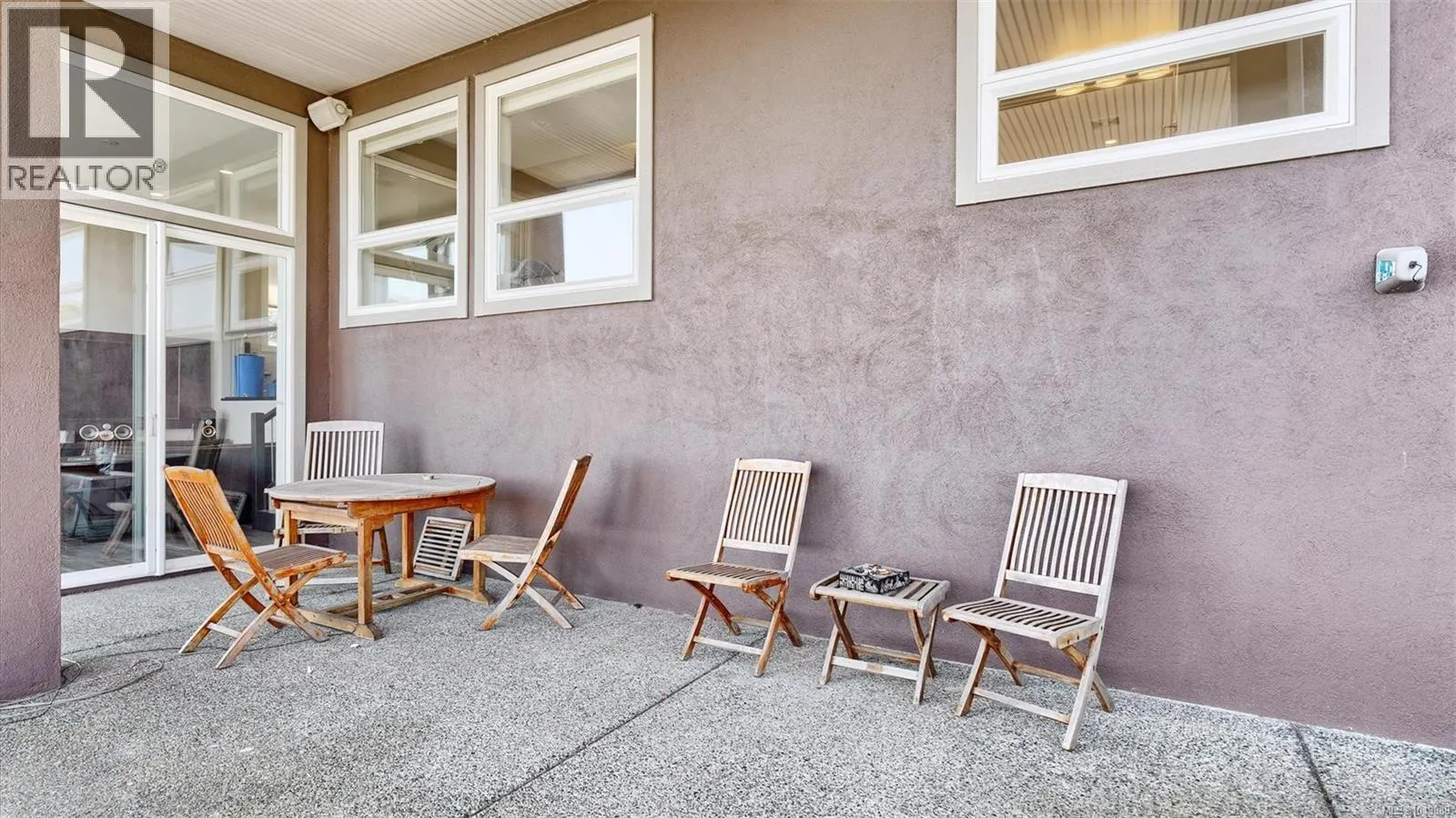 141 Denison Rd