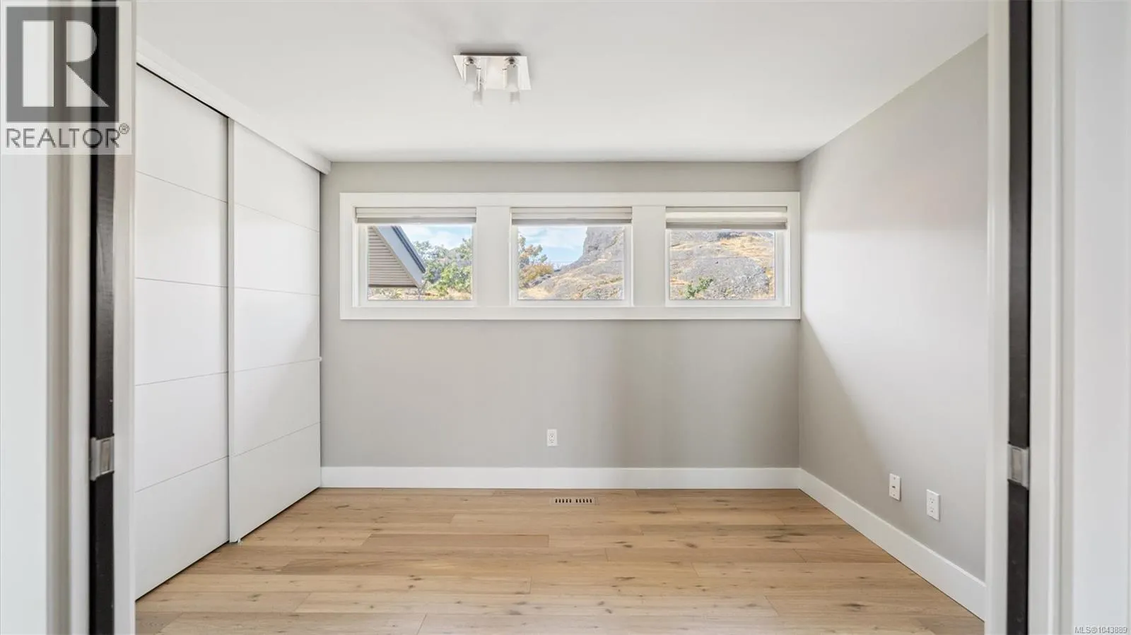 141 Denison Rd