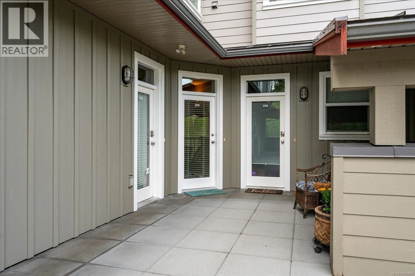 205 5170 Dunster Rd