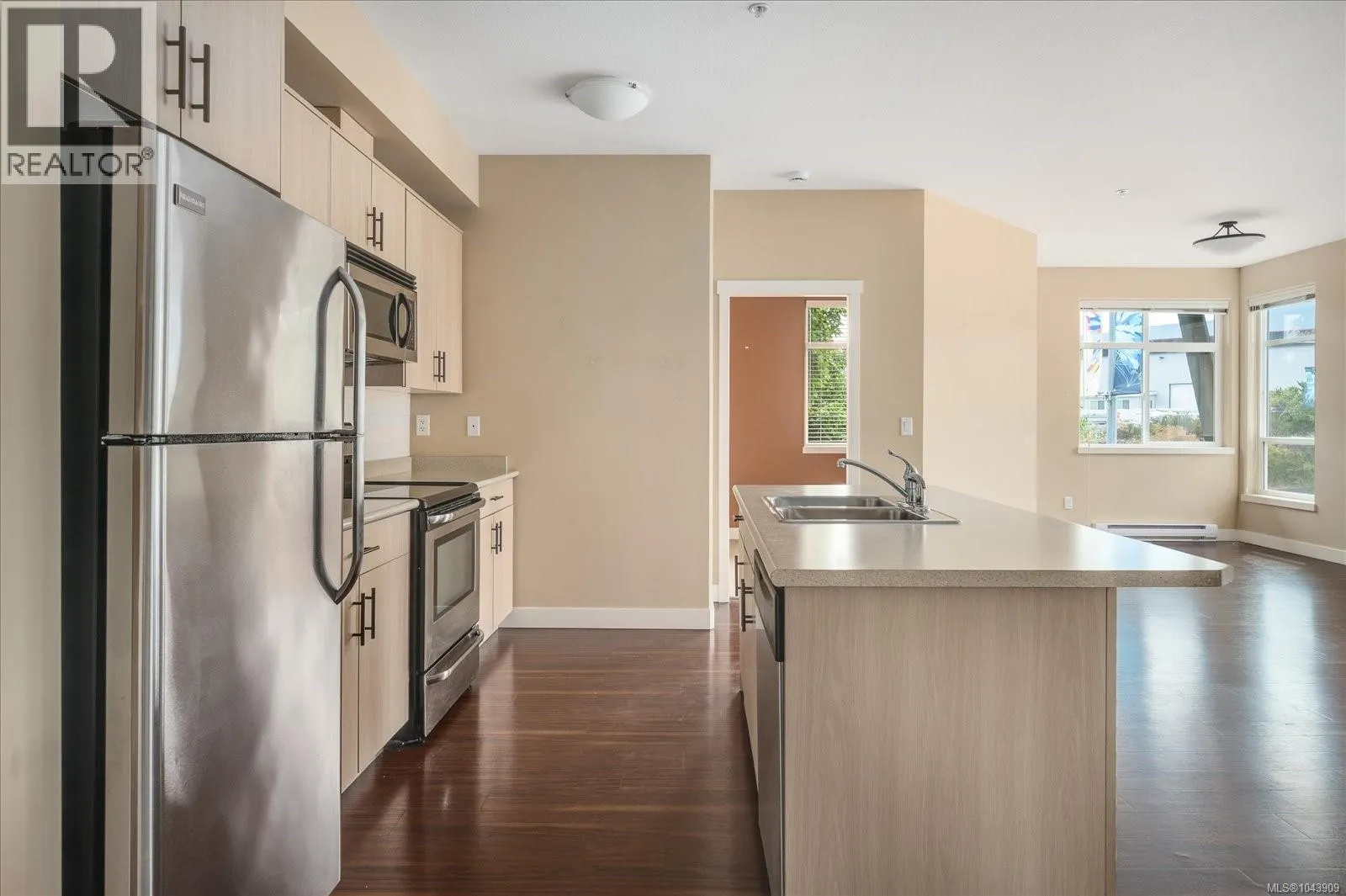 205 5170 Dunster Rd