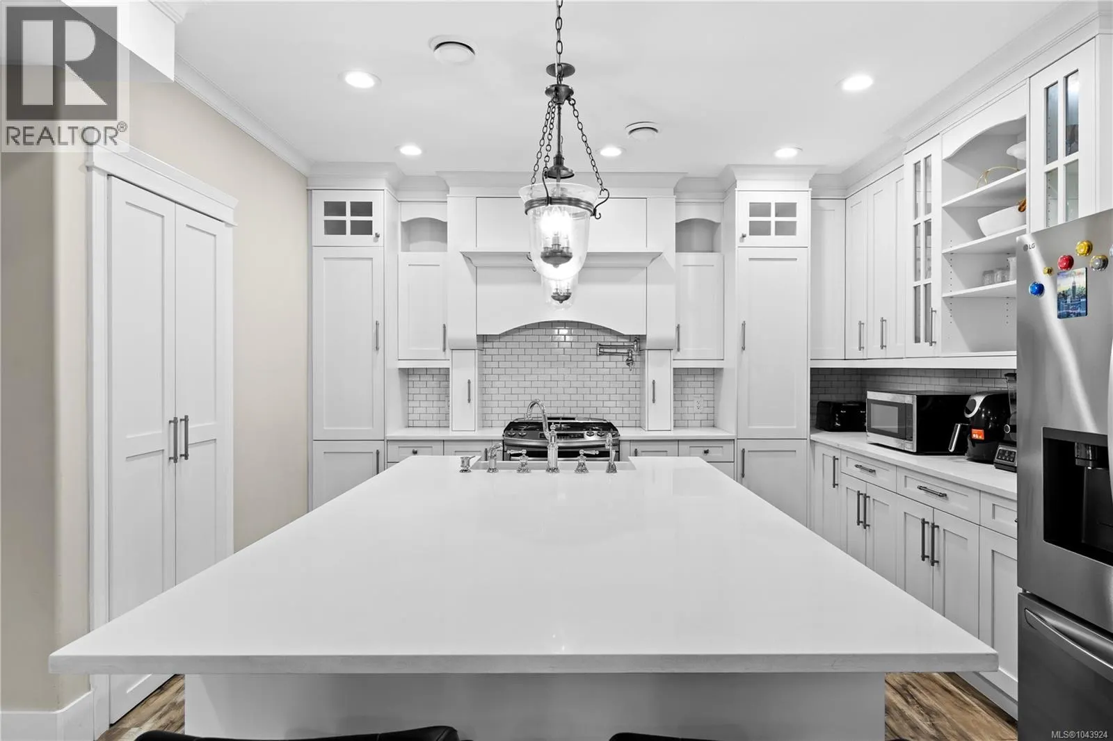 4826 Vista View Cres