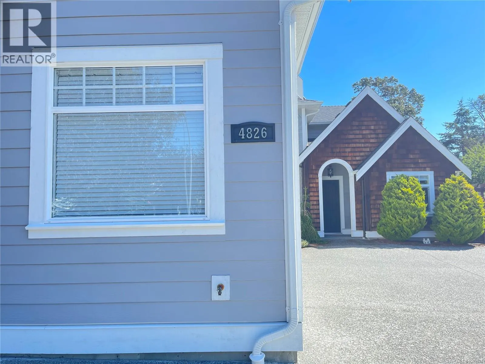 4826 Vista View Cres