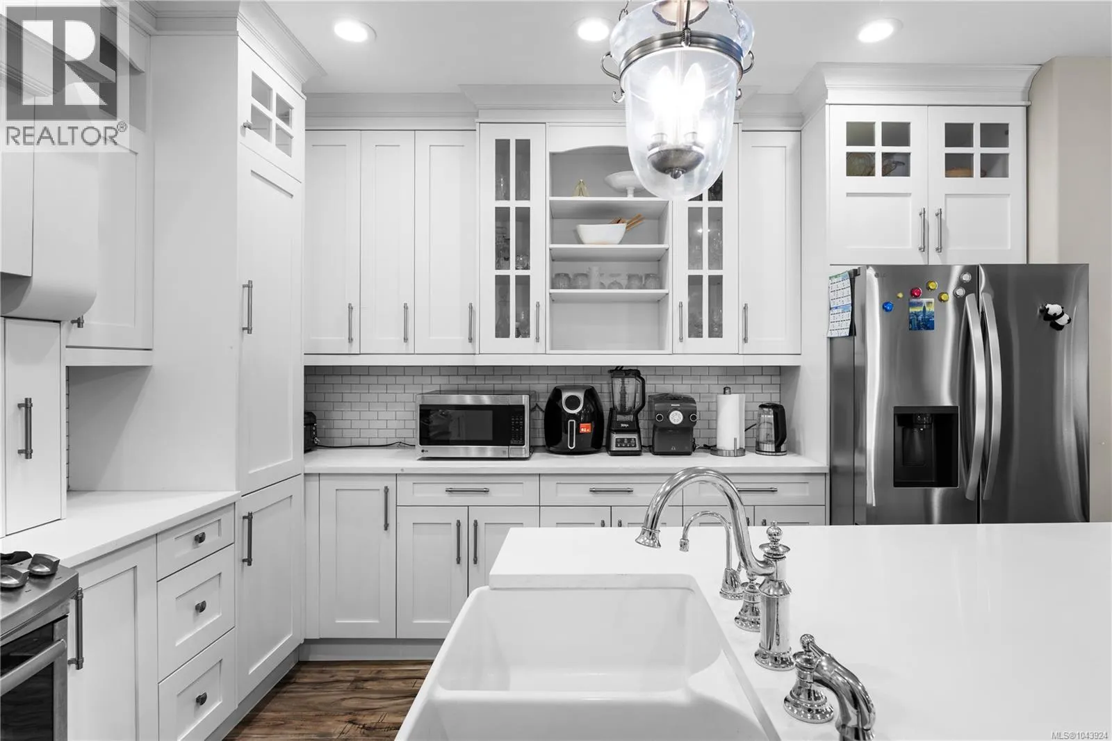 4826 Vista View Cres