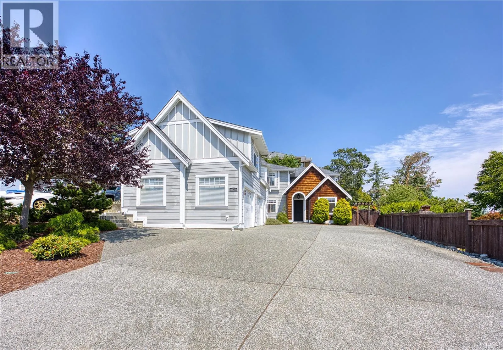 4826 Vista View Cres