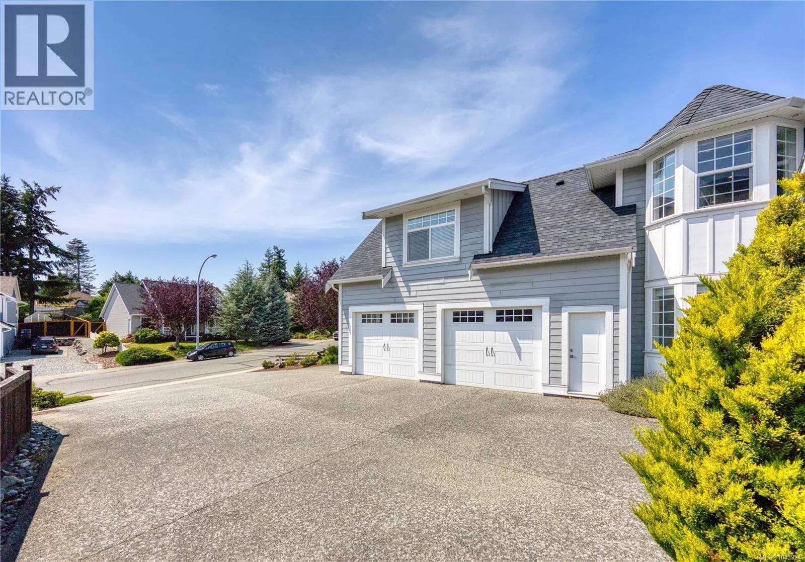 4826 Vista View Cres