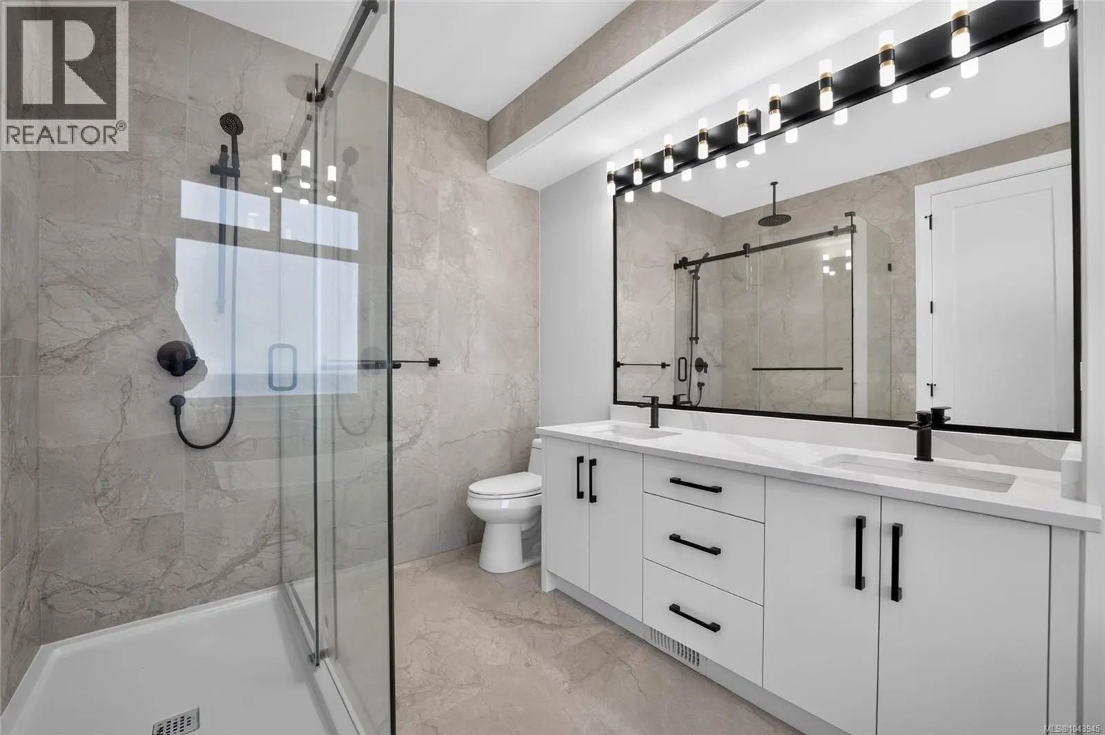 3856 Gulfview Dr