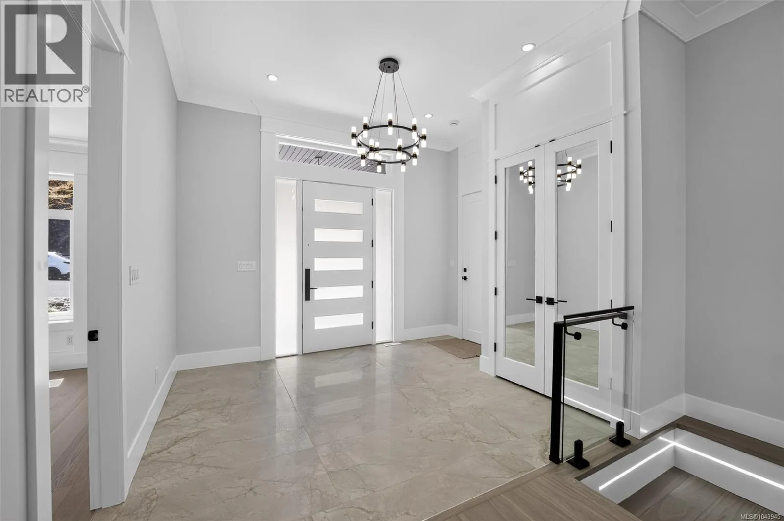 3856 Gulfview Dr