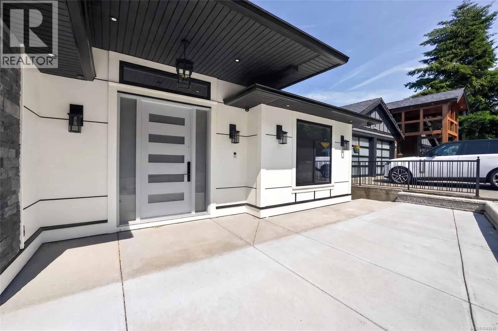 3856 Gulfview Dr